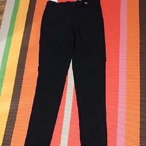 Anne Klein Like New Black Slim Fit Pants 32"Waist X 29" Inseam Very Nice Pants.